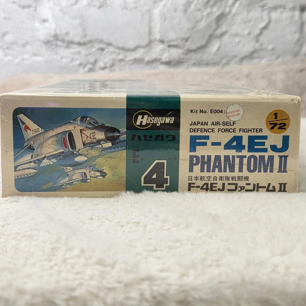 Hasegawa F4EJ Phantom II McDonnell Douglas‎ Japan Model Kit 1:72 Scale E004